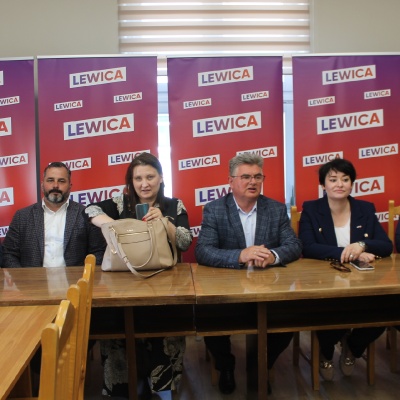 Spotkanie uczestników konferncji z członkami Nowej Lewicy w Radomiu